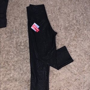Black high rise capris